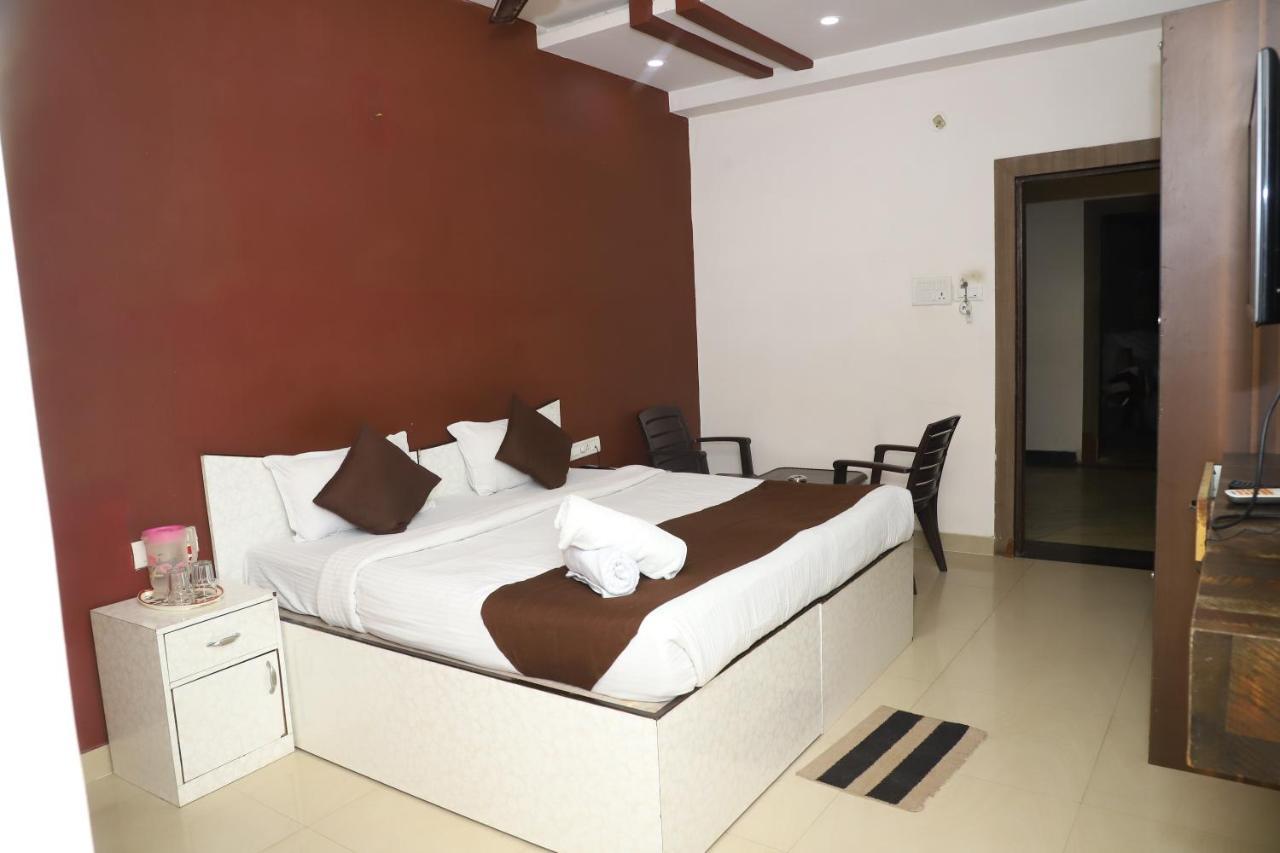 The Bagga Inn Jabalpur Exterior foto